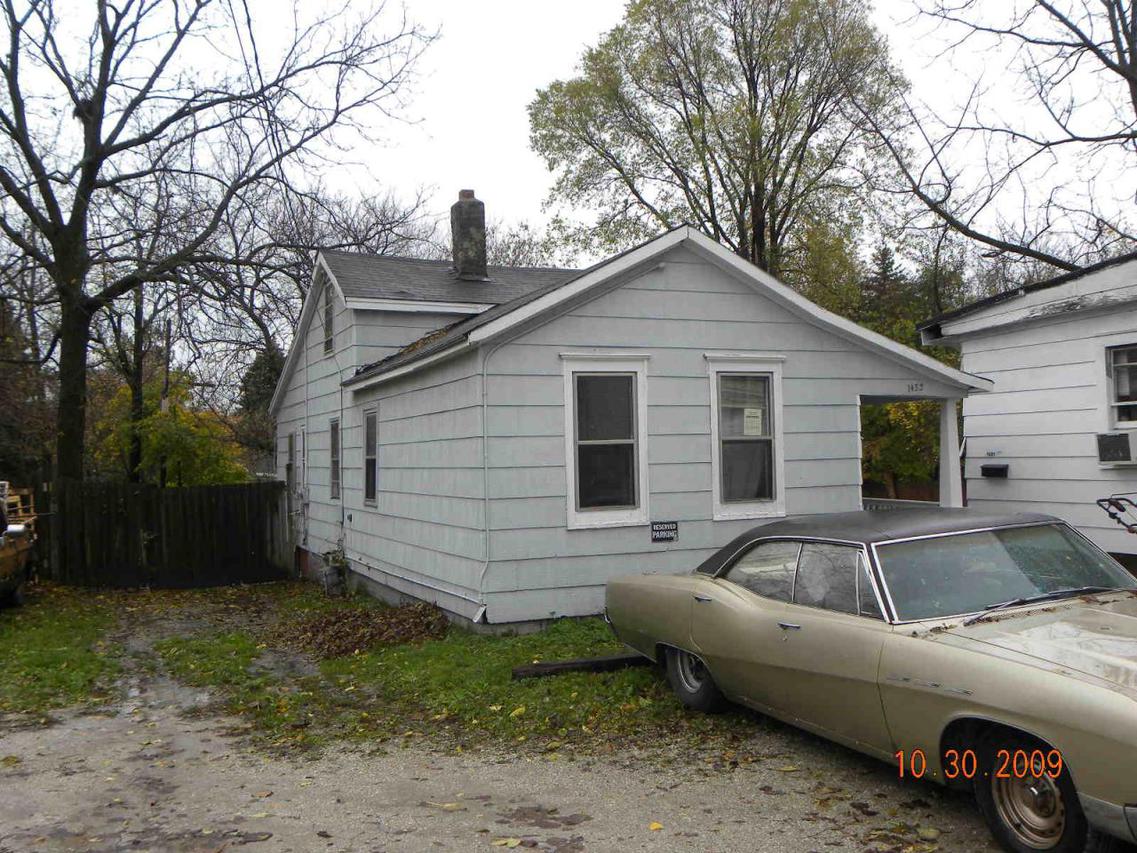 1433 Martin Luther King Dr., Racine, WI 53404