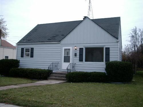 6211 39th Ave., Kenosha, WI 53142