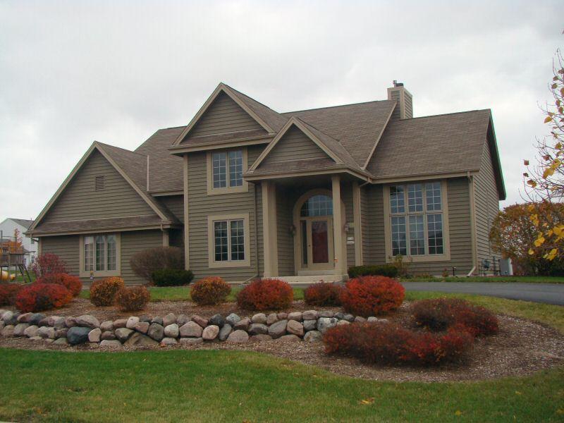 W136N6487 Cobblestone Dr., Menomonee Falls, WI 53051