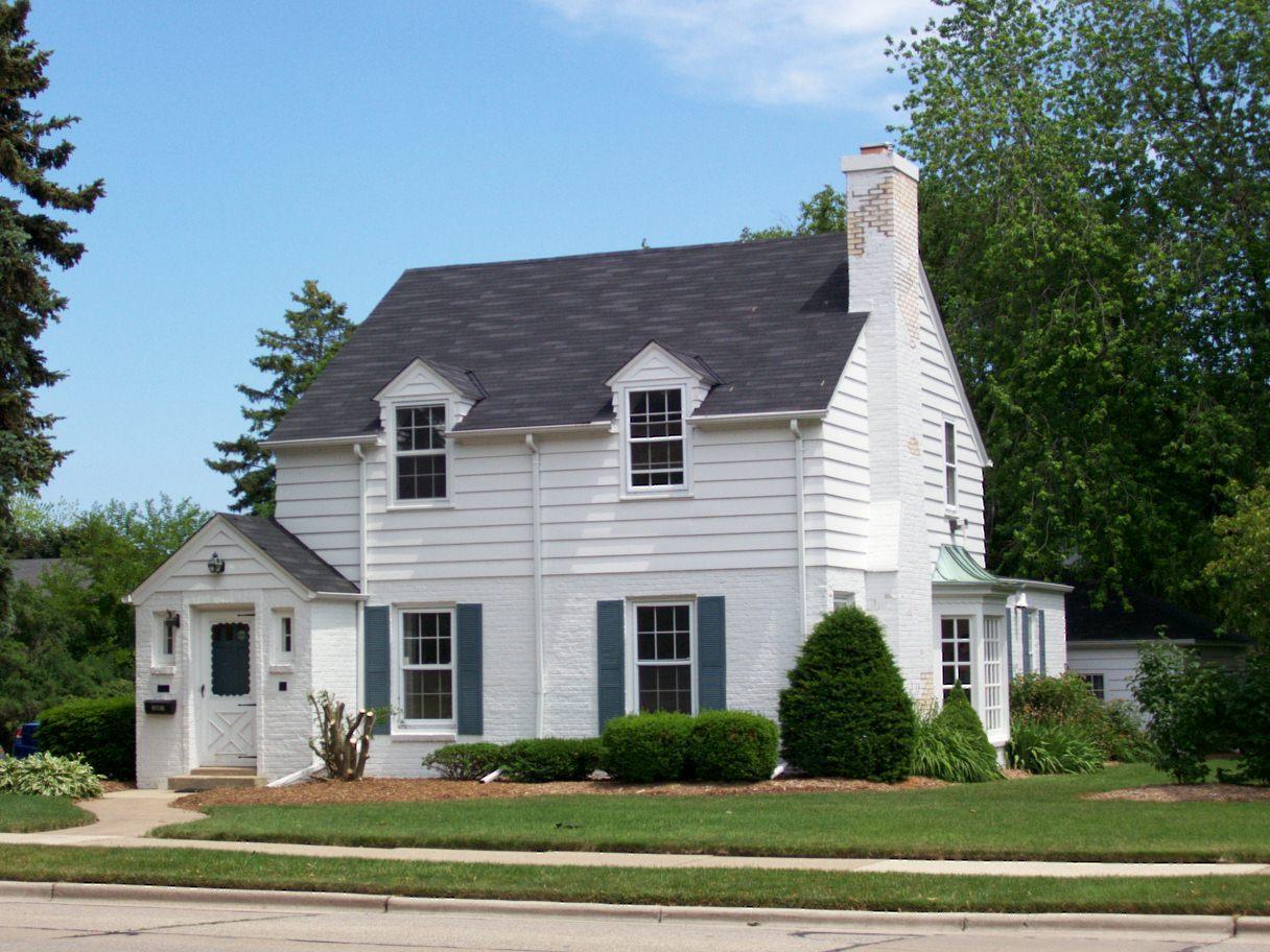 3063 N Main St., Racine, WI 53402