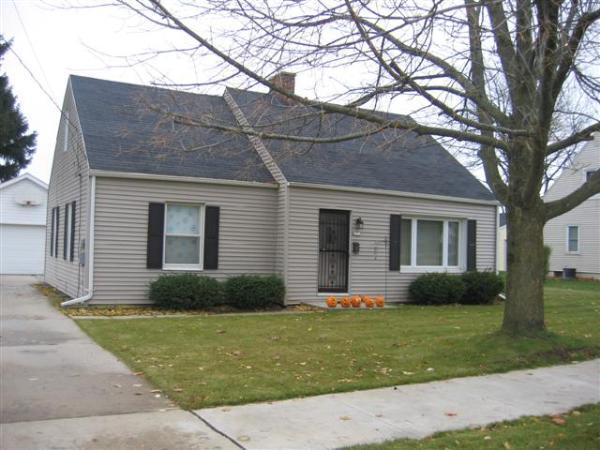 2451 S 18th St., Manitowoc, WI 54220