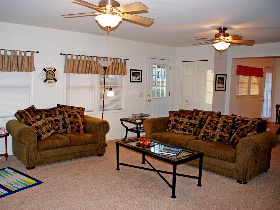 3220 Tulip Rd., Geneva, WI 53147