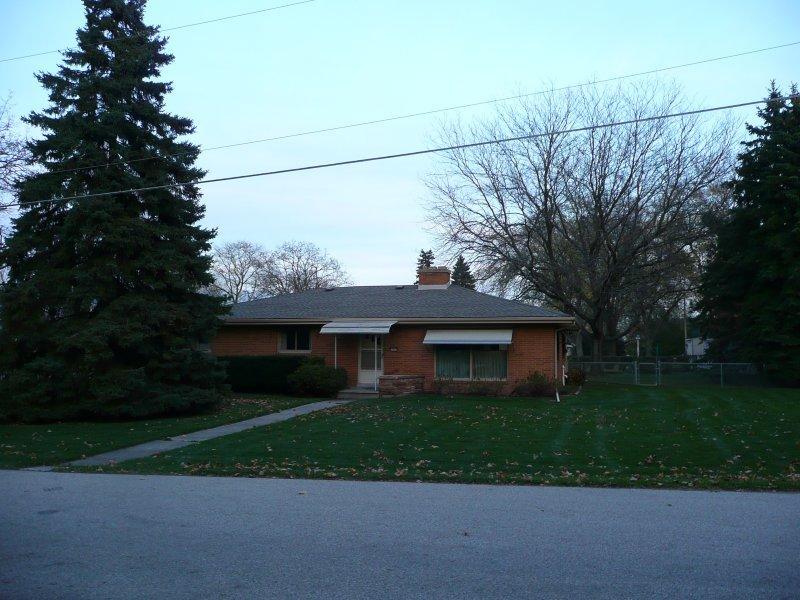 1805 Ridge Dr, Mount Pleasant, WI 53406