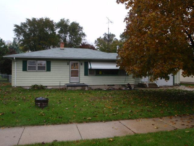 432 E Lincoln Ave., Hartford, WI 53027