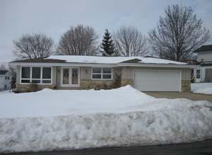 W165N9513 Lexington Dr., Menomonee Falls, WI 53051