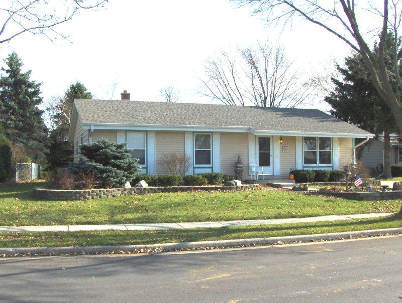 1833 Fox River Pkwy., Waukesha, WI 53189