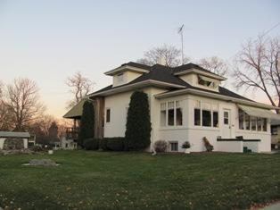 172 Lake St., Pewaukee, WI 53072