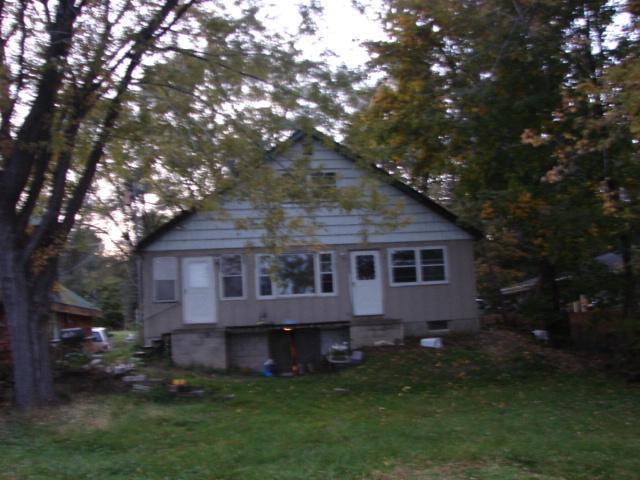 W300S10370 S Lakeside Dr, Mukwonago, WI 53149