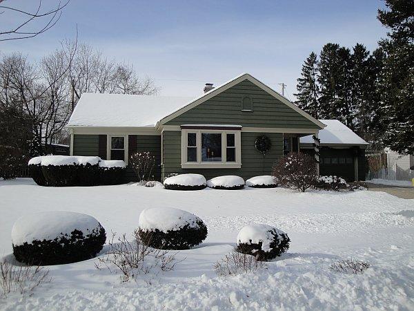 1216 E Colonial Dr., Mount Pleasant, WI 53405