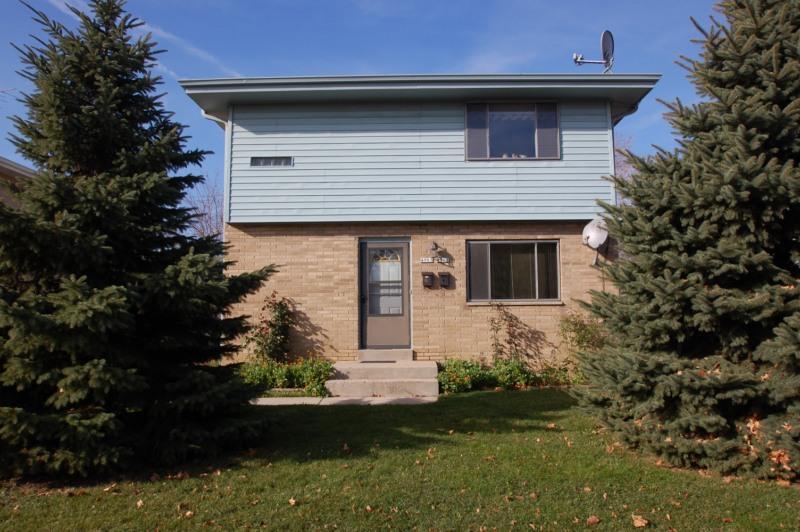 4961 S 14th St #4963, Milwaukee, WI 53221