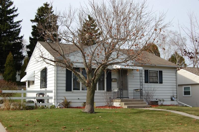 225 S Tower Dr., Port Washington, WI 53074