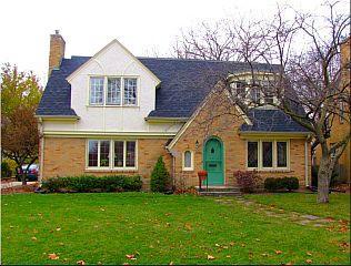 3020 Chatham St, Racine, WI 53402