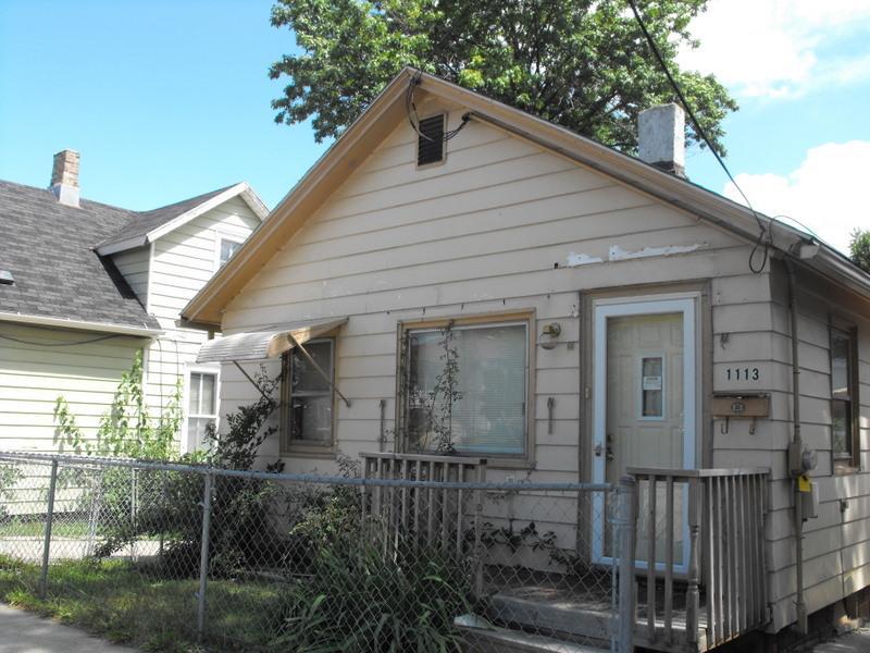 1113 S Memorial Dr., Racine, WI 53403