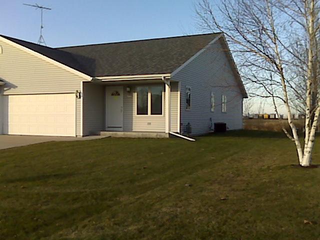 1560 Falcon Way, Sheboygan Falls, WI 53085
