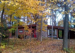 6800 N Elm Tree, Glendale, WI 53217