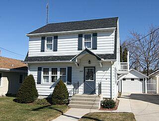 1822 29th St., Two Rivers, WI 54241