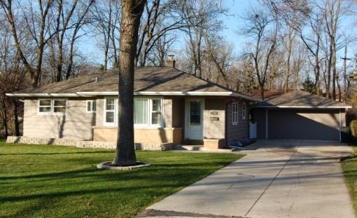 11538 W Parnell Ave, Hales Corners, WI 53130
