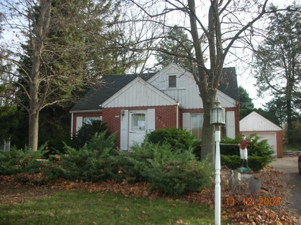 1170 Legion Dr, Elm Grove, WI 53122