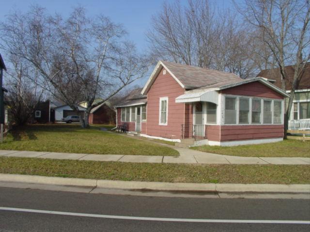 1415 Loomis St, La Crosse, WI 54603
