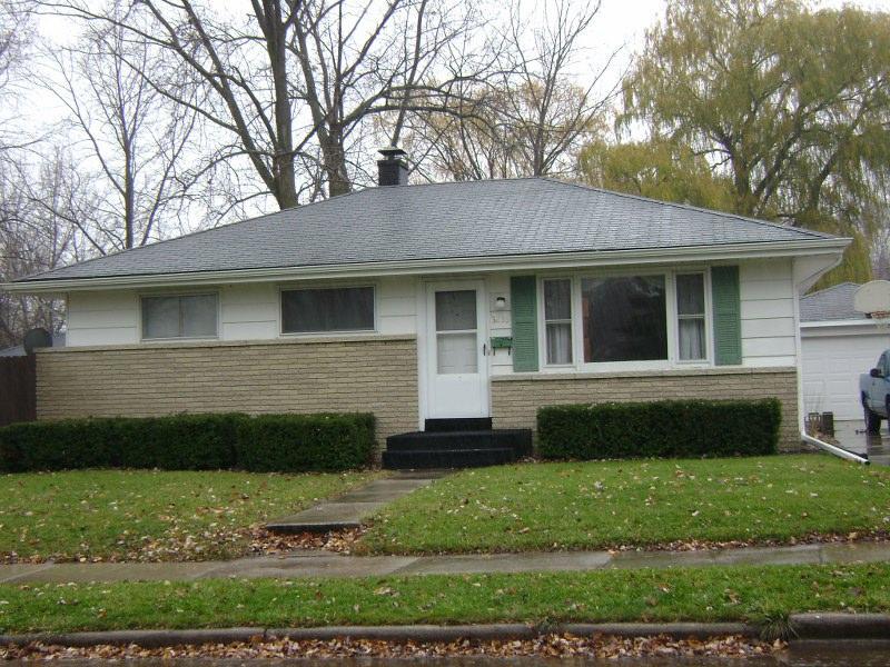 3236 Spruce St., Racine, WI 53403