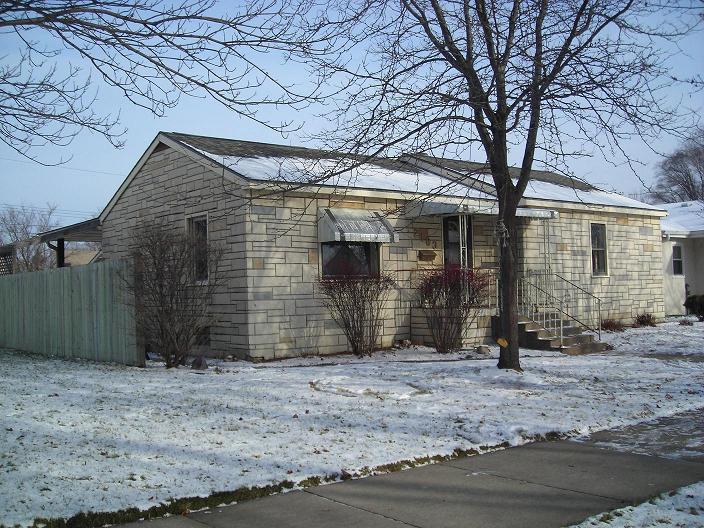 2163 Redfield, La Crosse, WI 54601