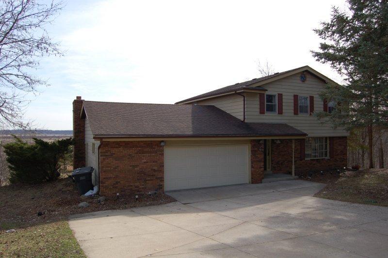 S67W28303 River Rd, Mukwonago, WI 53189