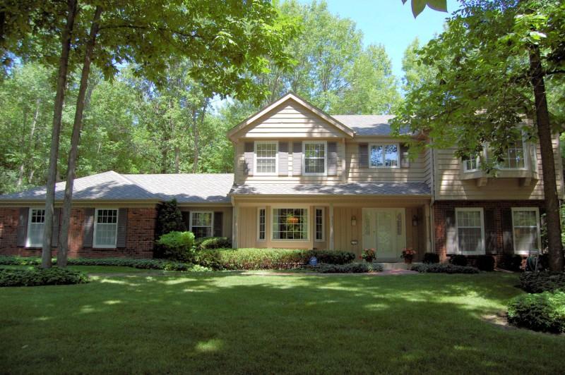 416 E Ravine Baye Rd, Bayside, WI 53217