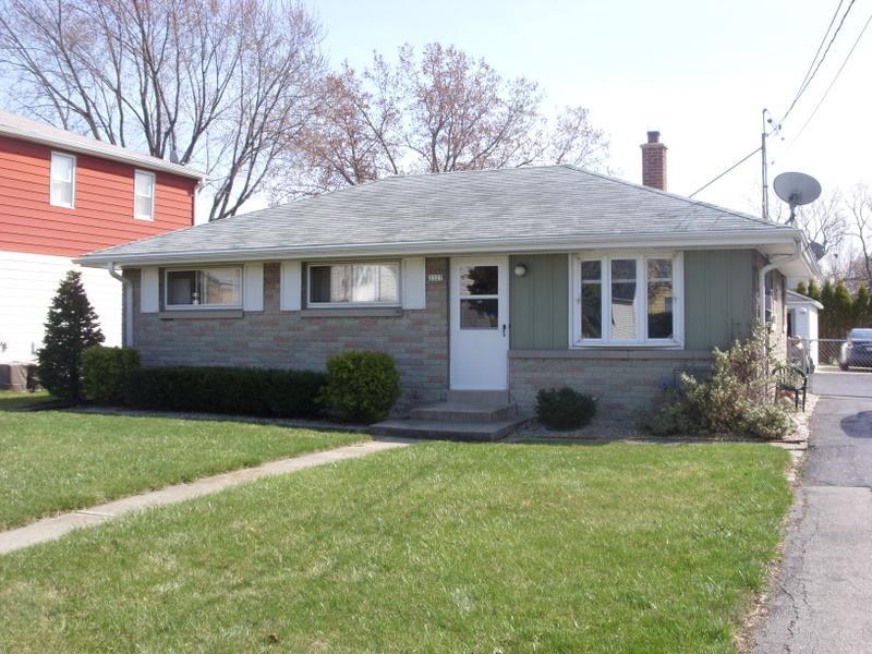 3327 E Mallory Ave., Cudahy, WI 53110