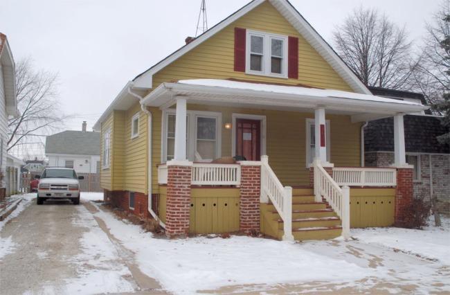 2422 La Salle St., Racine, WI 53402