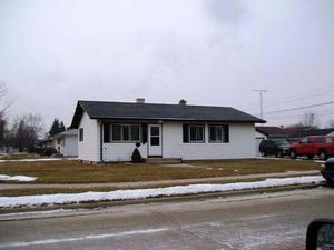 8456 17th Ave, Kenosha, WI 53143