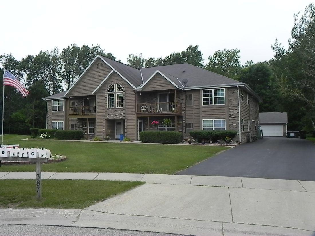 387 N Dries St. #B  1ST FL, Saukville, WI 53080