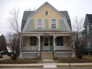 2352 Kinzie, Racine, WI 53405