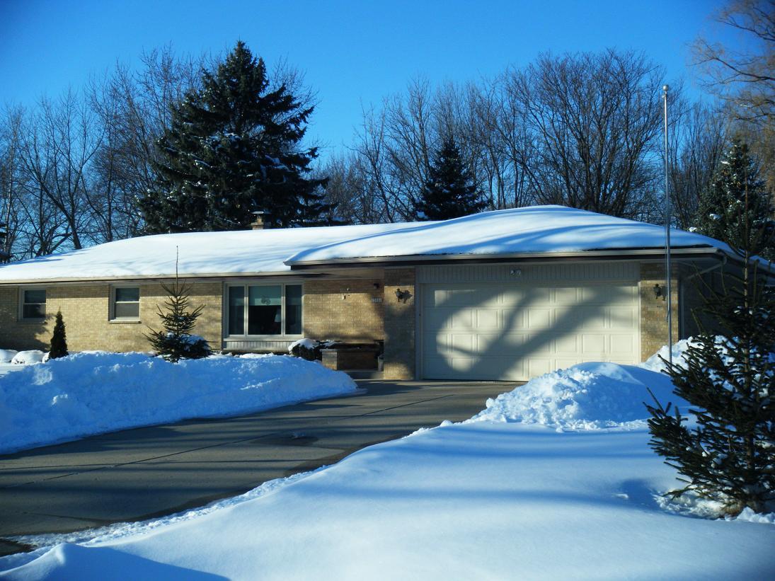 15900 W Santa Rosa Blvd., New Berlin, WI 53151