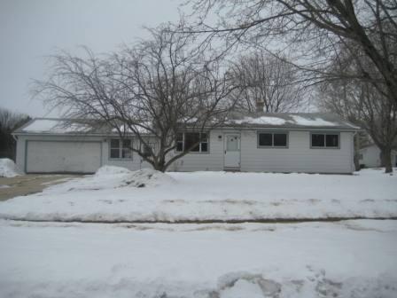 608 E Scenic, West Bend, WI 53090