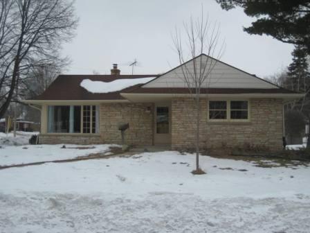 1620 Sherwood, West Bend, WI 53090