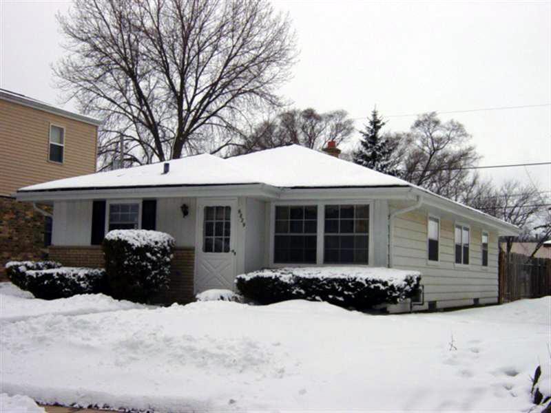 6829 N 41st St., Milwaukee, WI 53209