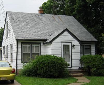 12420 W Honey Ln, New Berlin, WI 53151