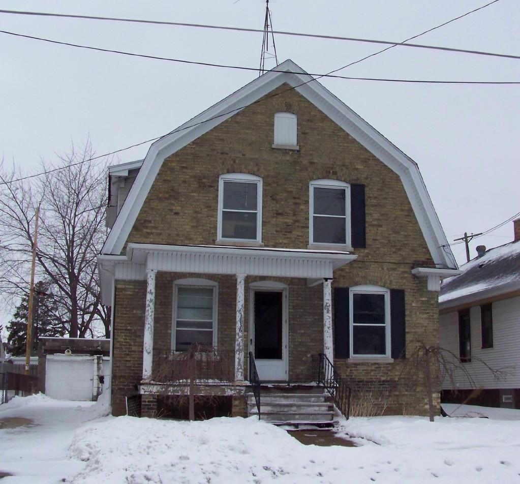 1836 Geneva St, Racine, WI 53402