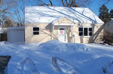 1024 S 104th St, West Allis, WI 53214