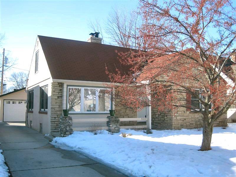 5517 N Bay Ridge, Whitefish Bay, WI 53217