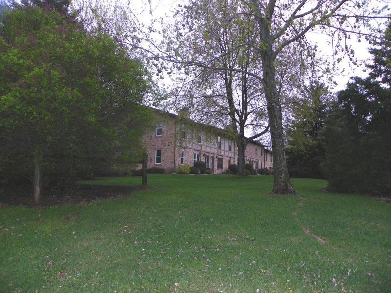 503 Hartridge Dr., Hartland, WI 53029