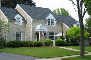 6141 N Lydell Ave, Whitefish Bay, WI 53217