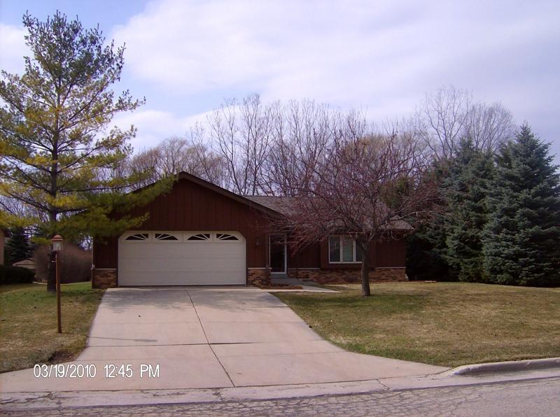 5025 S 41st, Greenfield, WI 53221