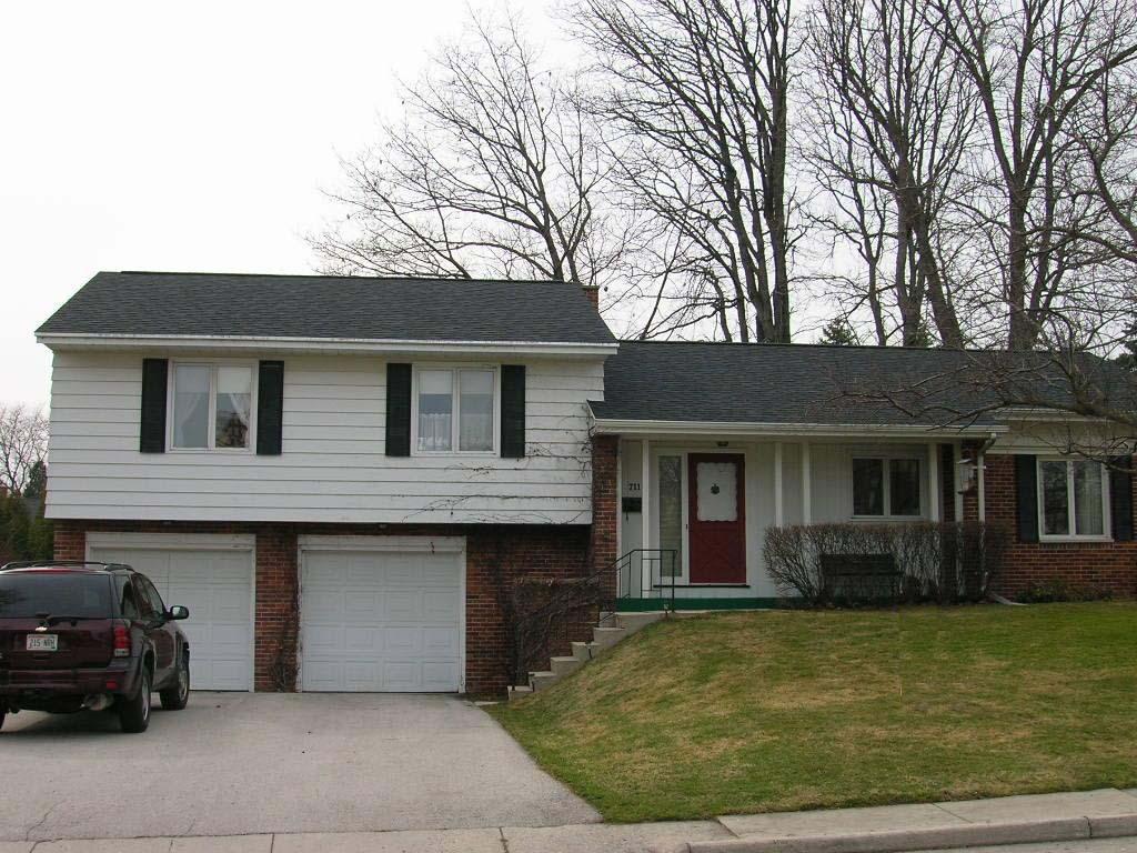 711 Valley Rd., Kohler, WI 53044