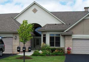 7512 W Tuckaway Pines, Franklin, WI 53132