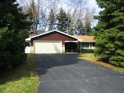 12660 Zinke Dr, Brookfield, WI 53005