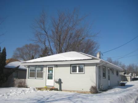 314 Coolidge Ave, Waukesha, WI 53186