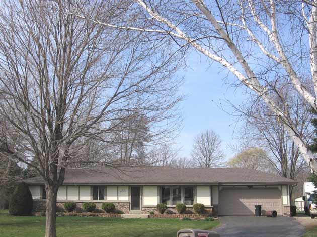 N95W23704 Hermitage Dr, Lisbon, WI 53017