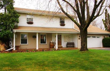 N20W24815 Sunnyridge Ln., Pewaukee, WI 53072