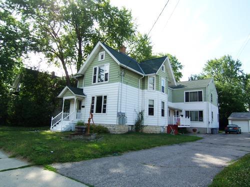 713 Arcadian Ave, Waukesha, WI 53186